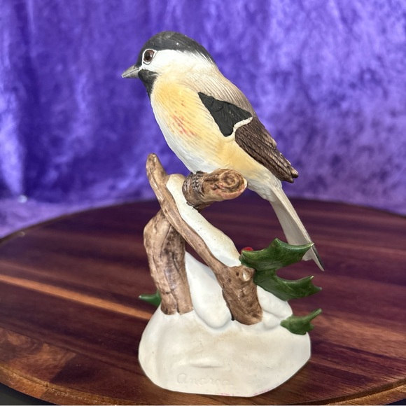 Chickadee with Holly Andrea by Sadek #7843 1981 with base Made in Japan - Picture 5 of 6